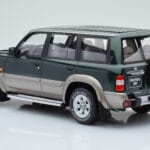 Nissan Patrol GR Y61 Vert Otto 1:18 - image 4 of 5