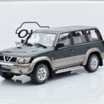 Nissan Patrol GR Y61 Vert Otto 1:18 - image 5 of 5
