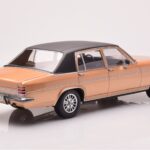 Opel Diplomat B Beige Métallisé MCG 1:18 - image 2 of 6
