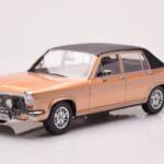 Opel Diplomat B Beige Métallisé MCG 1:18