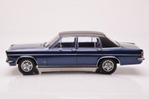 Opel Diplomat B Bleu Foncé Métallisé MCG 1:18 MCG18336 Métal — image 3 sur 6