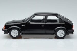 Opel Kadett D GTE Noir MCG 1:18 MCG18270 Métal — image 3 sur 6