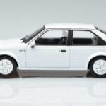 Opel Kadett D GTE Blanc MCG 1:18 MCG18268 Métal - image 3 of 6