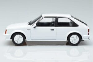 Opel Kadett D GTE Blanc MCG 1:18 MCG18268 Métal — image 3 sur 6