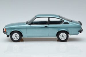 Opel Kadett C Rallye Winterfest Norev 1:18 183654 Métal — image 3 sur 6