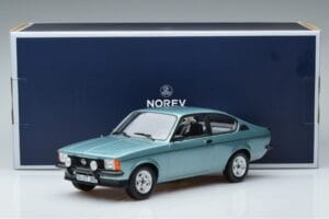 Opel Kadett C Rallye Winterfest Norev 1:18 183654 Métal — image 6 sur 6