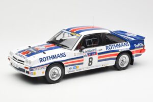 Opel Manta 400 Rothmans #8 J. McRae / I. Grindrod Lombard RAC Rally 1983 IXO 1:18