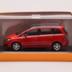 Opel Zafira B OPC Rouge Minichamps 1:43 - image 4 of 4