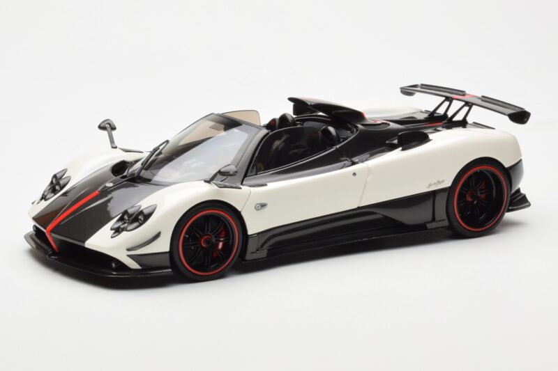 Pagani Zonda Cinque Roadster Blanc Benny Almost Real 1:18