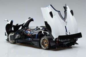 Pagani Zonda HP Barchetta Carbon Fiber Blanc LCD 1:18 LCD18009-WH Métal — image 7 sur 9