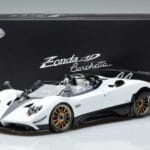 Pagani Zonda HP Barchetta Carbon Fiber Blanc LCD 1:18 LCD18009 WH Métal - image 9 of 9