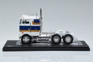 Peterbilt 352 H Blanc IXO 1:43 TR078 Métal — image 3 sur 6
