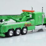 Peterbilt 359 Wrecker Road Service Vert IXO 1:43 - image 2 of 5
