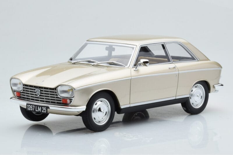 Peugeot 204 Coupé Beige Otto 1:18
