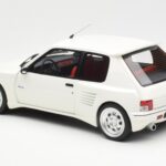 Peugeot 205 Dimma Blanc Otto 1:18 - image 5 of 6