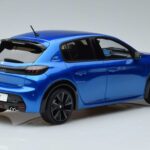 Peugeot 208 GT Line Bleu Otto 1:18 OT392 Résine - image 2 of 6
