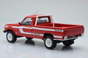 Peugeot 504 Dangel Pick-up Rouge Otto 1:18 OT436 Résine — image 5 sur 6