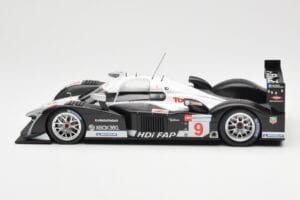 Peugeot 908 HDI FAP LMP1 #9 F. Montagny / R. Zonta / N. Kilen 3rd Place 24 Hours of Le Mans 2008 Minichamps 1:18 150081209 Mé — image 3 sur 6