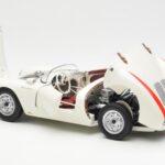 Porsche 550 Spyder Édition 70 Ans Blanc Schuco 1:18 - image 5 of 8