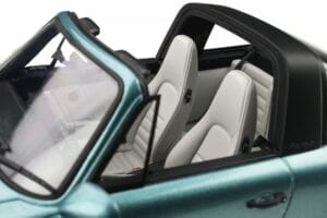 Porsche 911 964 Carrera 4 Targa Vert GT Spirit 1:18 GT805 Résine — image 8 sur 8