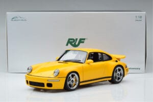 Porsche 911 964 RUF CTR Anniversary Blossom Jaune Almost Real 1:18 880301 Métal — image 8 sur 8