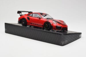 Porsche 911 GT2 RS 991 MR Manthey Racing Nordschleife Record Minichamps 1:18 MR-911-GT2RS-1803 Métal — image 4 sur 6
