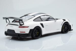 Porsche 911 GT2 RS 991.2 Weissach Package Blanc Jantes Magnésium Noires Minichamps 1:18 153068309 Métal — image 2 sur 6