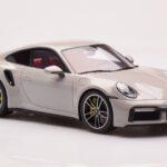 Porsche 911 992 Turbo S Crayon Gris GT Spirit 1:18 - image 4 of 6