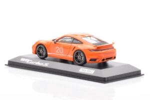 Porsche 911 992 Turbo S Gulf Orange Minichamps 1:43 WAP0209060N002 Métal — image 3 sur 4