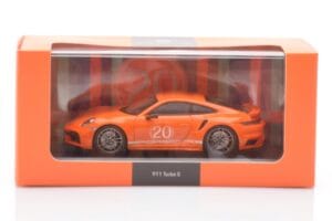 Porsche 911 992 Turbo S Gulf Orange Minichamps 1:43 WAP0209060N002 Métal — image 4 sur 4