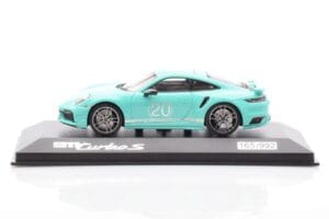 Porsche 911 992 Turbo S Mint Vert Minichamps 1:43