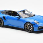 Porsche 911 992 Turbo S Shark Bleu GT Spirit 1:18 - image 4 of 6
