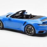 Porsche 911 992 Turbo S Shark Bleu GT Spirit 1:18 - image 5 of 6