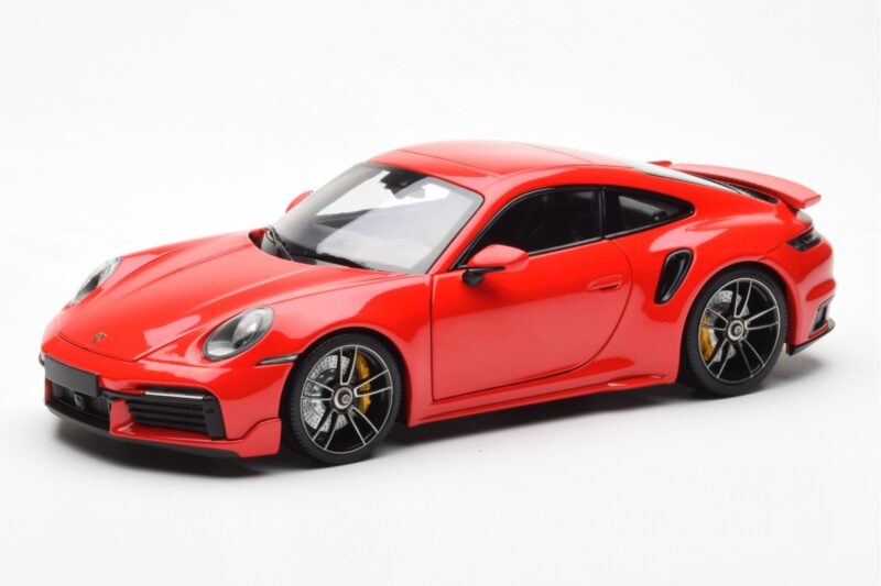 Porsche 911 992 Turbo S Sport Design Rouge Minichamps 1:18