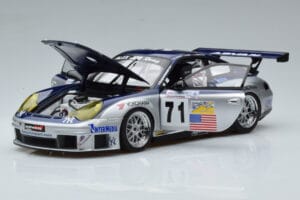 Porsche 911 996 GT3 RSR #71 A. Job 2005 AUTOart 1:18 80583 Métal — image 2 sur 7