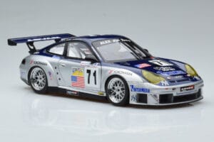 Porsche 911 996 GT3 RSR #71 A. Job 2005 AUTOart 1:18 80583 Métal — image 5 sur 7