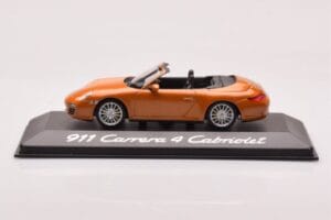 Porsche 911 997 Carrera 4 Cabriolet Orange Métallique Minichamps 1:43