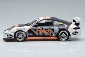 Porsche 911 997 GT3 Cup #33 M. Marsh Carrera Cup Asia 2006 AUTOart 1:18 80782 Métal — image 4 sur 7