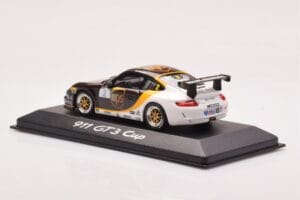Porsche 911 997 GT3 Cup #2 UPS Holzer 2008 Minichamps 1:43 WAP02002218 Métal — image 3 sur 4