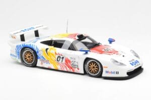 Porsche 911 GT1 #1 A. McNish / R. Sullivan / U. Alzen Rohr Motorsport Daytona 24 Hours 1998 UT Models 1:18 39611 Métal — image 4 sur 6