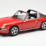 Porsche 911 Targa S Rouge Schuco 1:18 - image 3 of 9