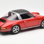 Porsche 911 Targa S Rouge Schuco 1:18 - image 4 of 9