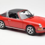 Porsche 911 Targa S Rouge Schuco 1:18 - image 7 of 9