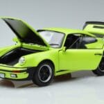 Porsche 911 930 Turbo 3.0 Vert Clair Norev 1:18 187666 Métal - image 2 of 7