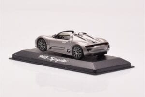 Porsche 918 Spyder Gris Métallisé Minichamps 1:43 WAP0201910B Métal — image 3 sur 4