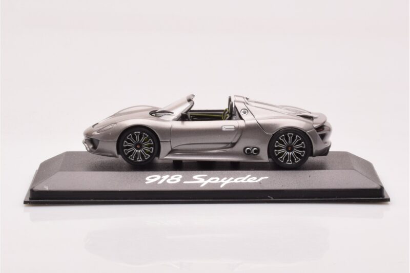 Porsche 918 Spyder Gris Métallisé Minichamps 1:43