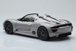 Porsche 918 Spyder Prototype Gris Métallique Minichamps 1:18 110060030 Métal — image 5 sur 7