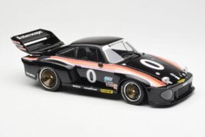 Porsche 935 #0 T. Field / D. Ongais / H. Haywood Interscope Racing 24 Hours of Daytona Winner 1979 Norev 1:18 187437 Métal — image 4 sur 6