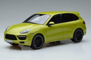 Porsche Cayenne GTS 92A Peridot Vert GT Spirit 1:18