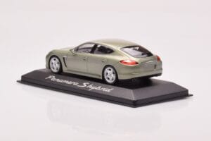Porsche Panamera 970 S Hybrid Critall Vert Minichamps 1:43 WAP0205010A Métal — image 3 sur 4